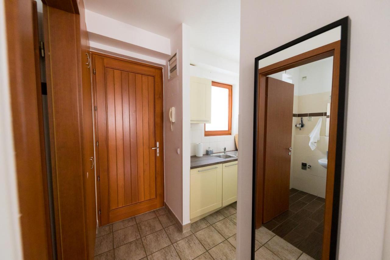 Lovag Studio Apartment Βουδαπέστη Εξωτερικό φωτογραφία